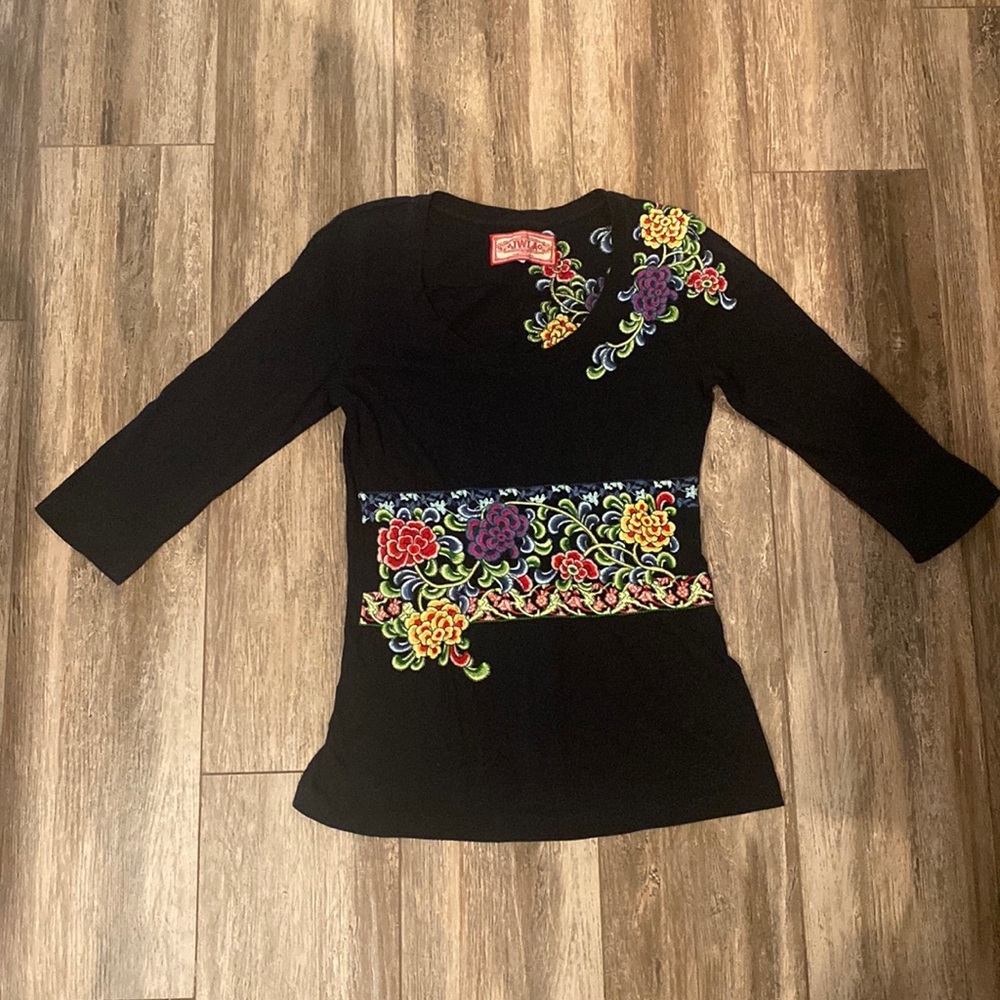 JWLA Johnny Was Floral Embroidered 3/4 Sleeve Shirt